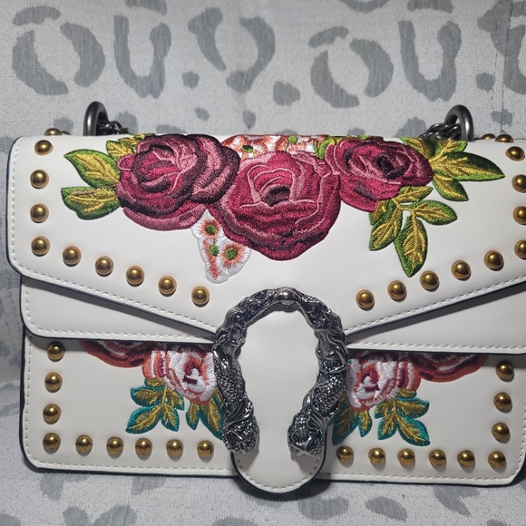 Floral Pink Red Dionysys White Faux Leather Gold Stud Black NEW - Picture 3 of 12